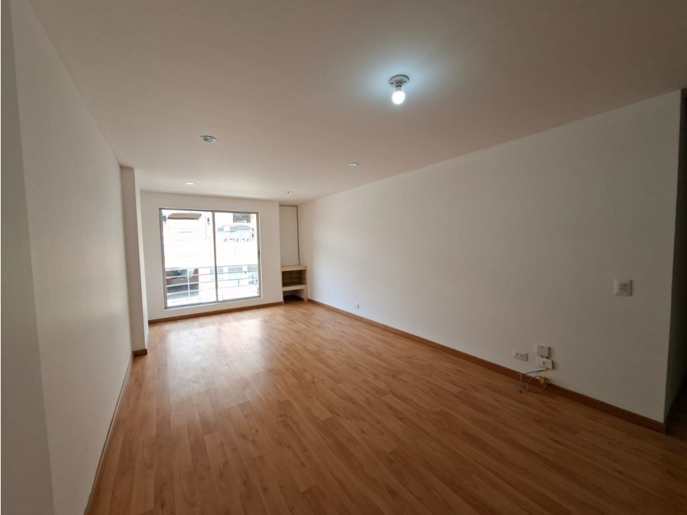 APARTAMENTO DUPLEX EN VENTA EN PUENTE LARGO - BOGOTA — foto 4