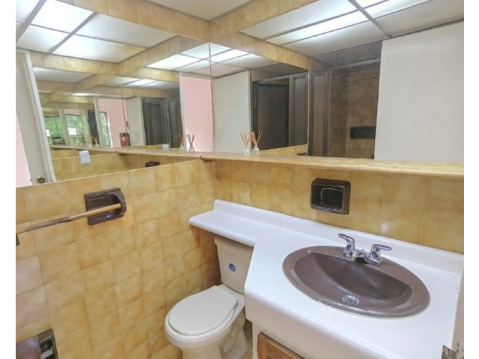 APARTAMENTO EN VENTA EN CONQUISTADORES — foto 6