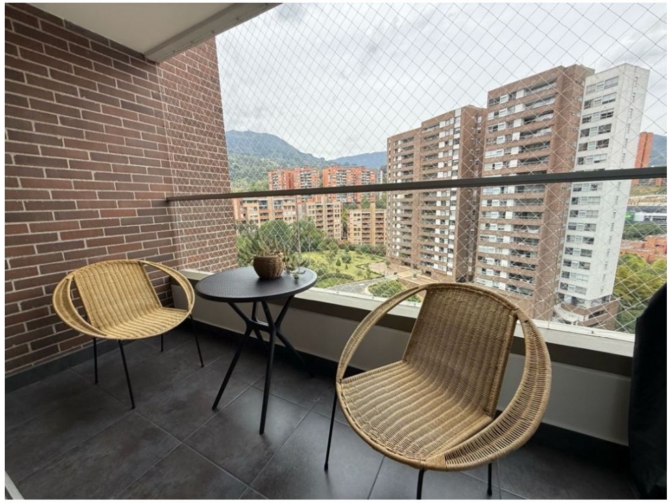 APARTAMENTO EN VENTA EN LAS CUMBRES ENVIGADO