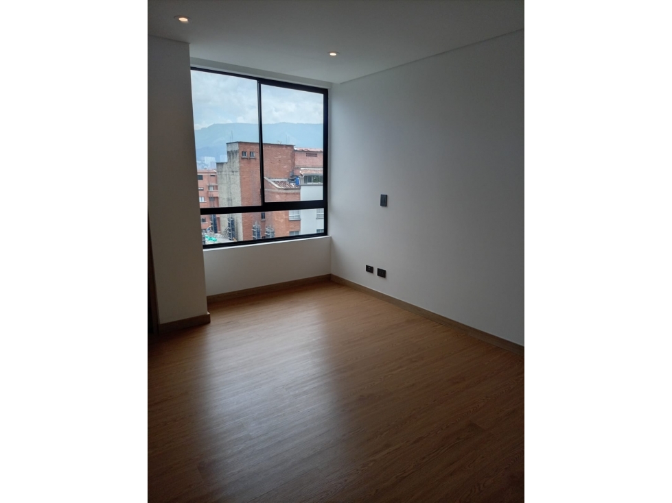 APARTAMENTO EN VENTA EN LA CASTELLANA MEDELLÍN — foto 4