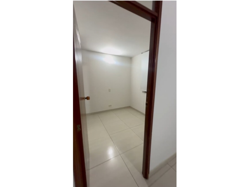 APARTAMENTO EN VENTA EN CASTILLA - BOGOTA — foto 3