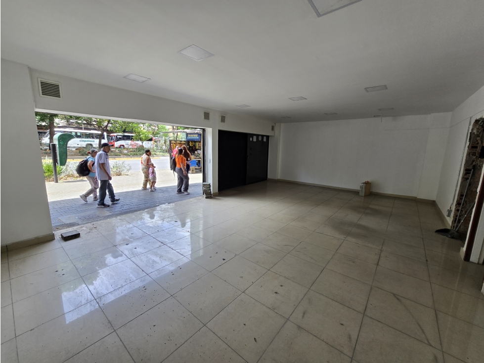 LOCAL EN VENTA EN LA CANDELARIA MEDELLÍN