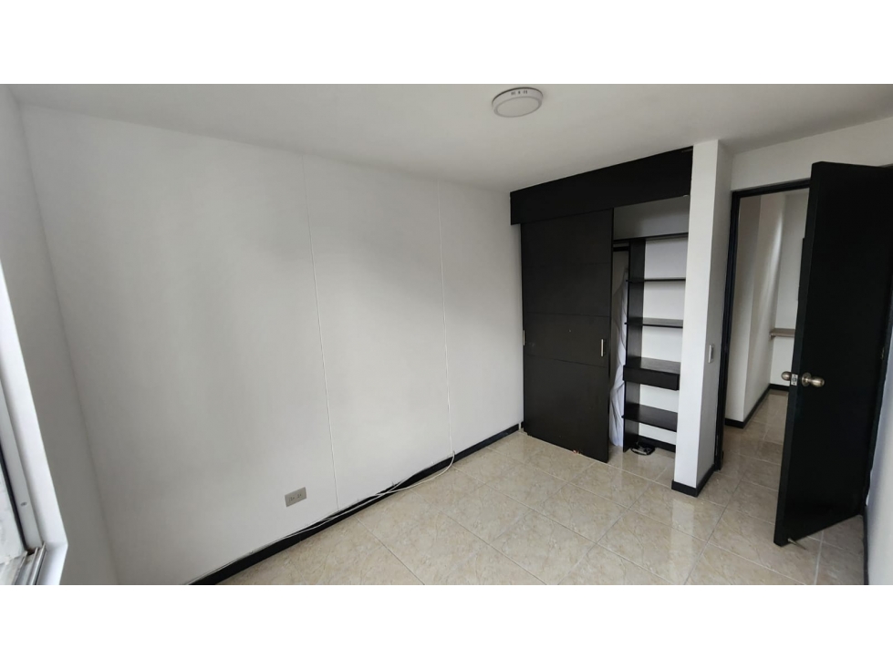 VENTA DE APARTAMENTO EN LA LOMA DE LOS BERNAL MEDELLIN ANTIOQUIA — foto 6
