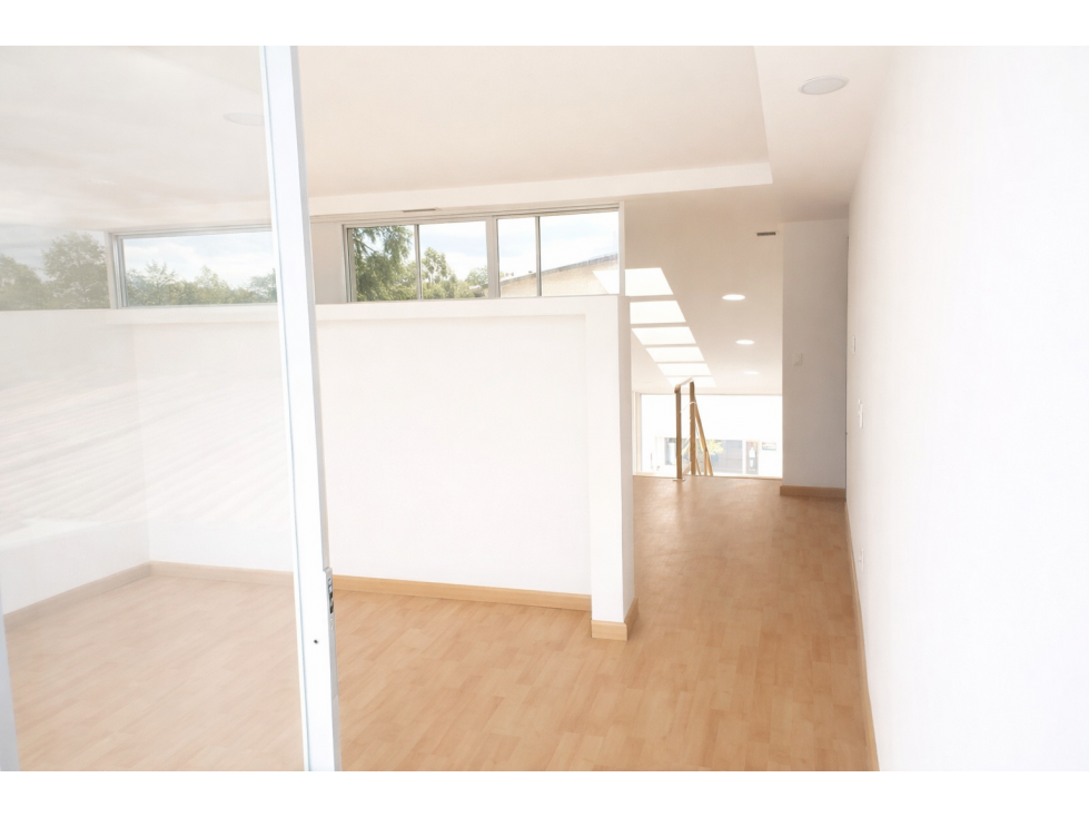 LOCAL EN ARRIENDO PISO 2 VILLA DEL PRADO - BOGOTA — foto 4