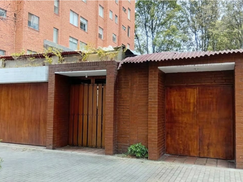 CASA EN VENTA PARA INVERSIÓN EN CHICO BOGOTA