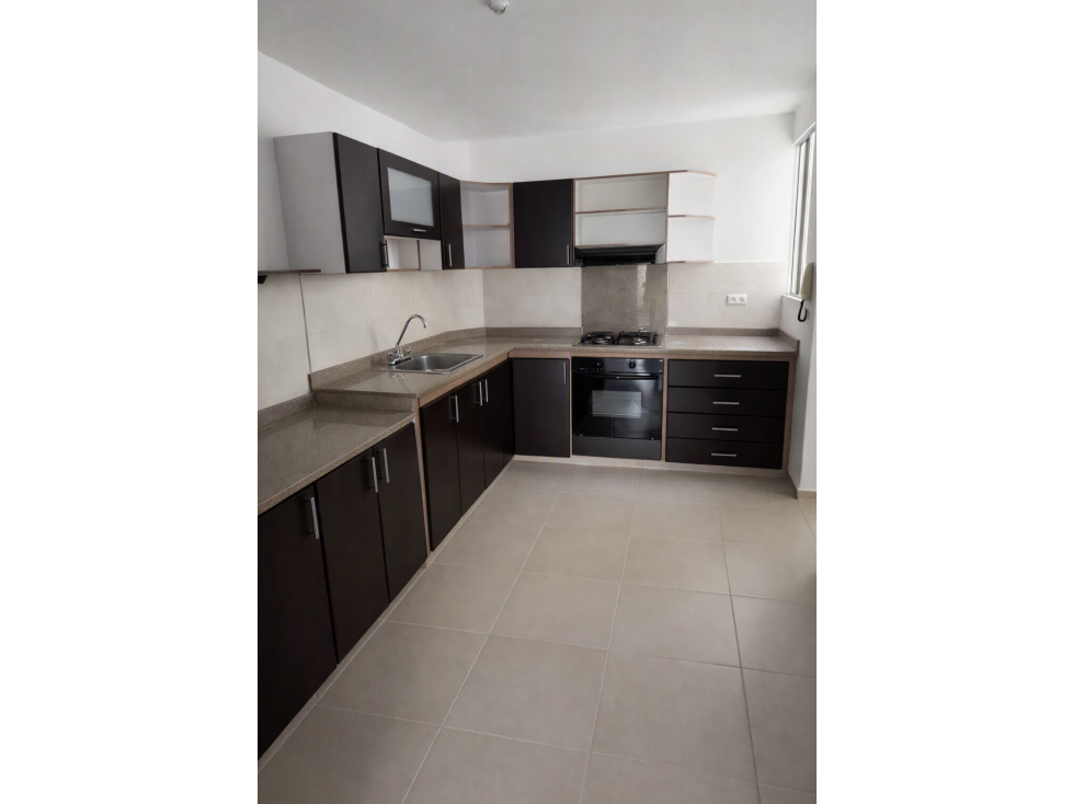 Venta Apartamento en La Hacienda, Sur de Cali 4109.