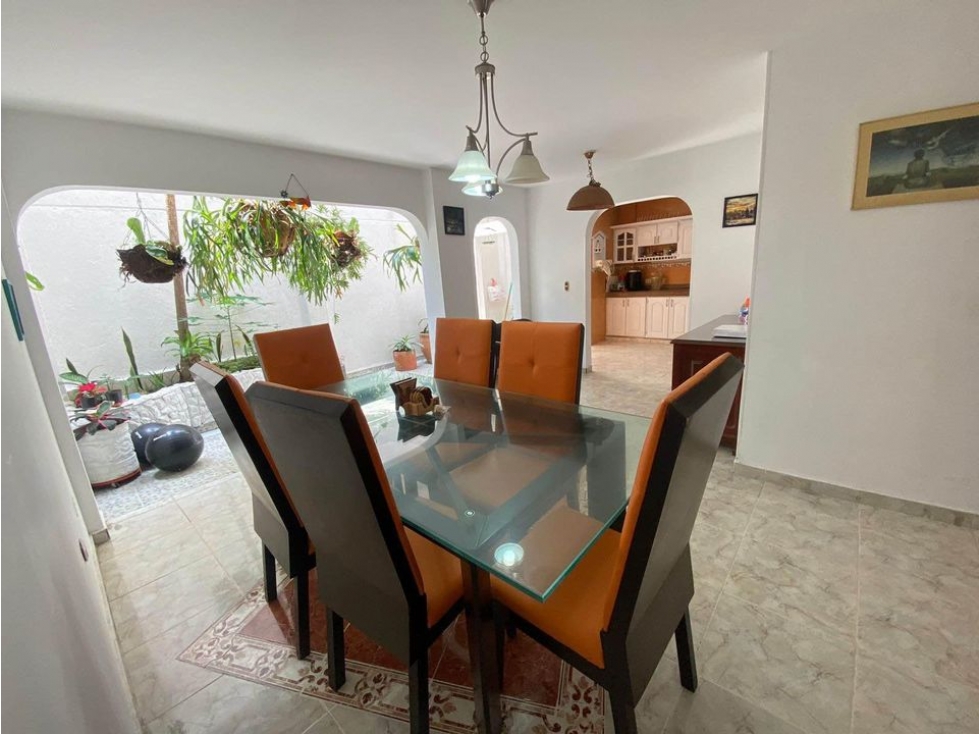 Venta Casa en Valle del Lili, Sur de Cali 1734.