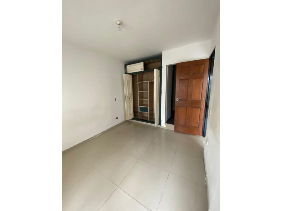 Venta Casa Multifamiliar en Ciudad 2000, Sur de Cali 2031. — foto 6