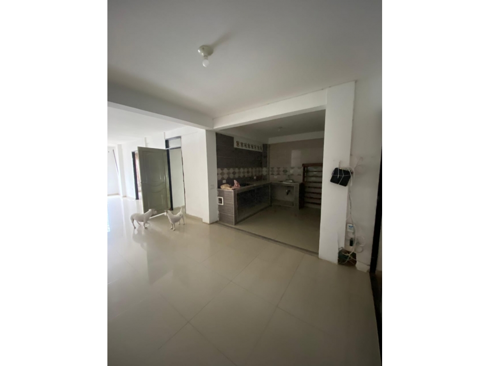 Venta Casa Multifamiliar en Ciudad 2000, Sur de Cali 2031. — foto 2