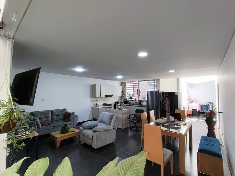 Venta Casa en Multifamiliar en Champagnat, Sur de Cali 3105. — foto 5