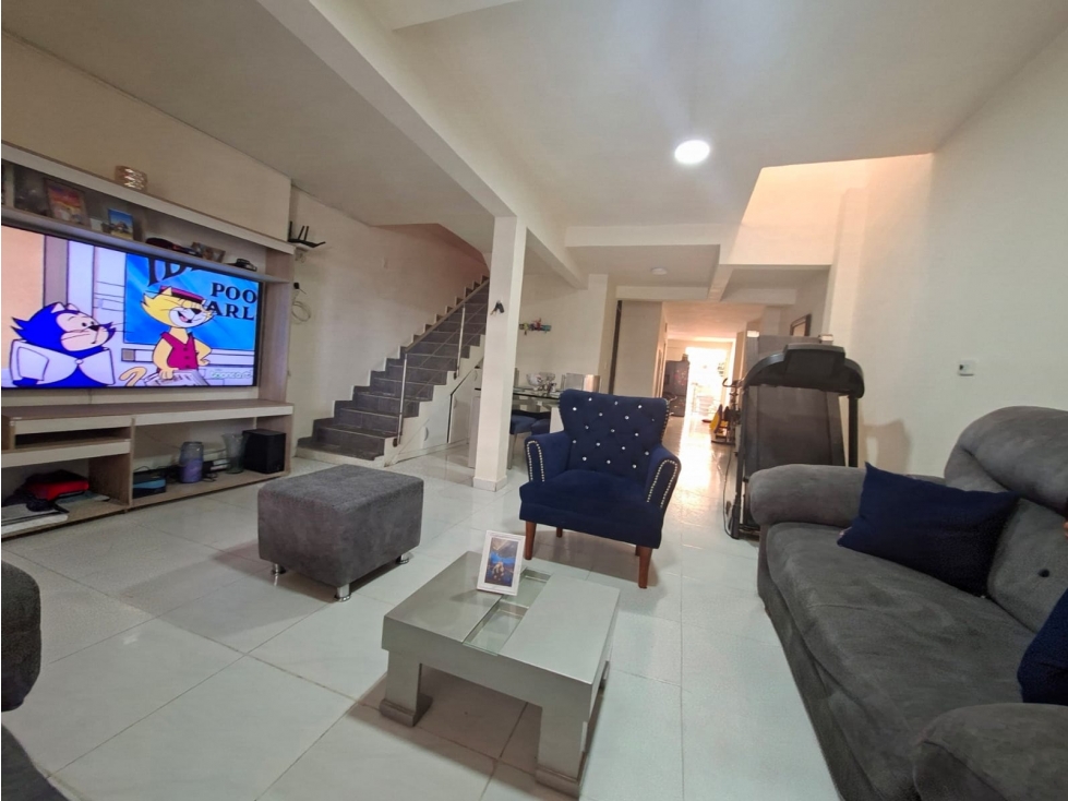 Venta Casa en El Bosque, Norte de Cali 4140.