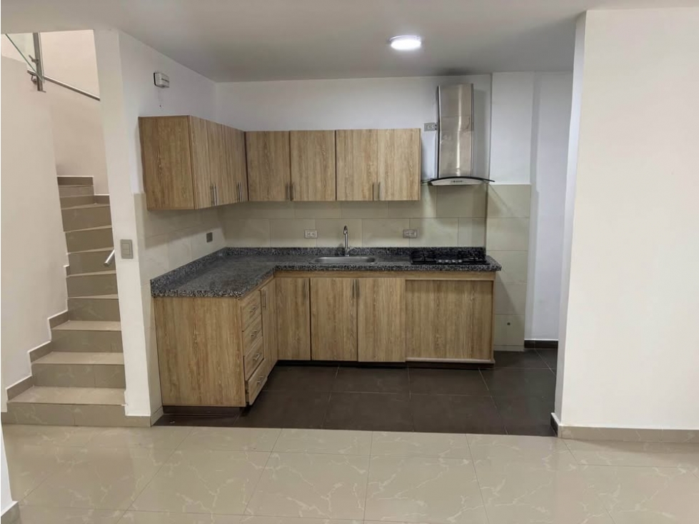Venta Casa en Ciudad 2000, Sur de Cali 3486.
