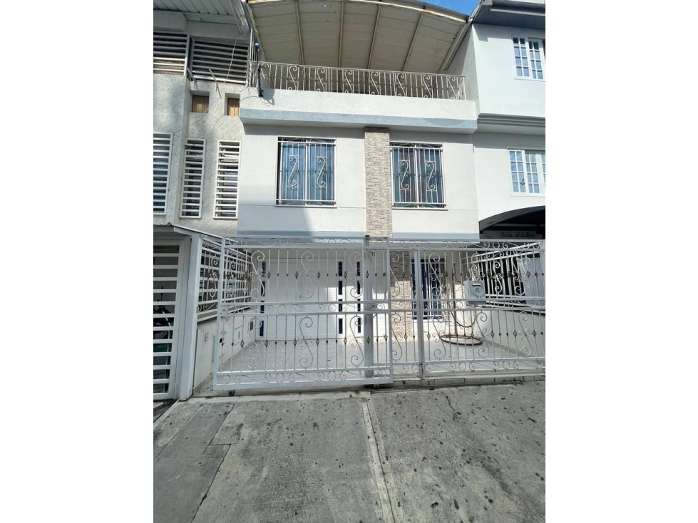 Venta Casa en Valle del Lili, Sur de 4198.