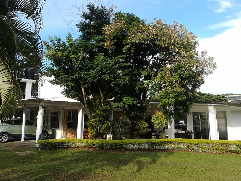 Venta Casa Condominio en Las Mercedes, Jamundí 4225.