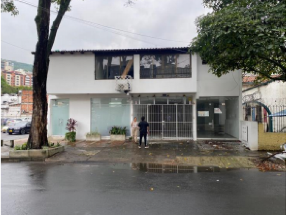 Venta Casa en Granada, Norte de Cali 2224.