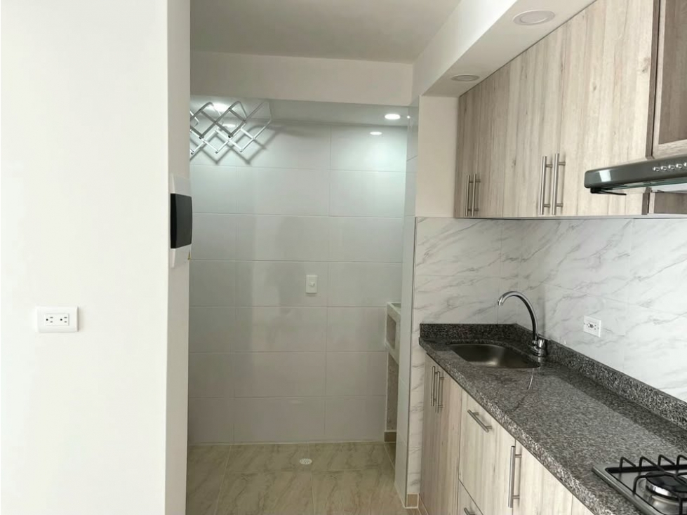 Venta Apartamento en Brisas de los Álamos, Norte de Cali 4212.