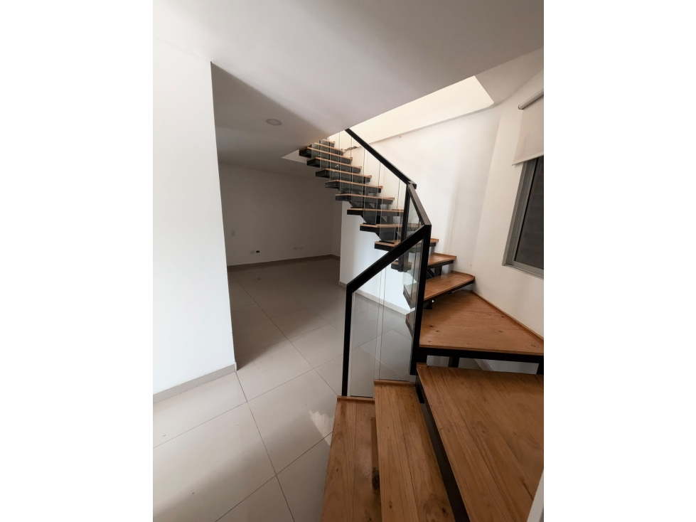 Venta Apartamento Duplex en Ciudad Jardín Sur de Cali 4221. — foto 4