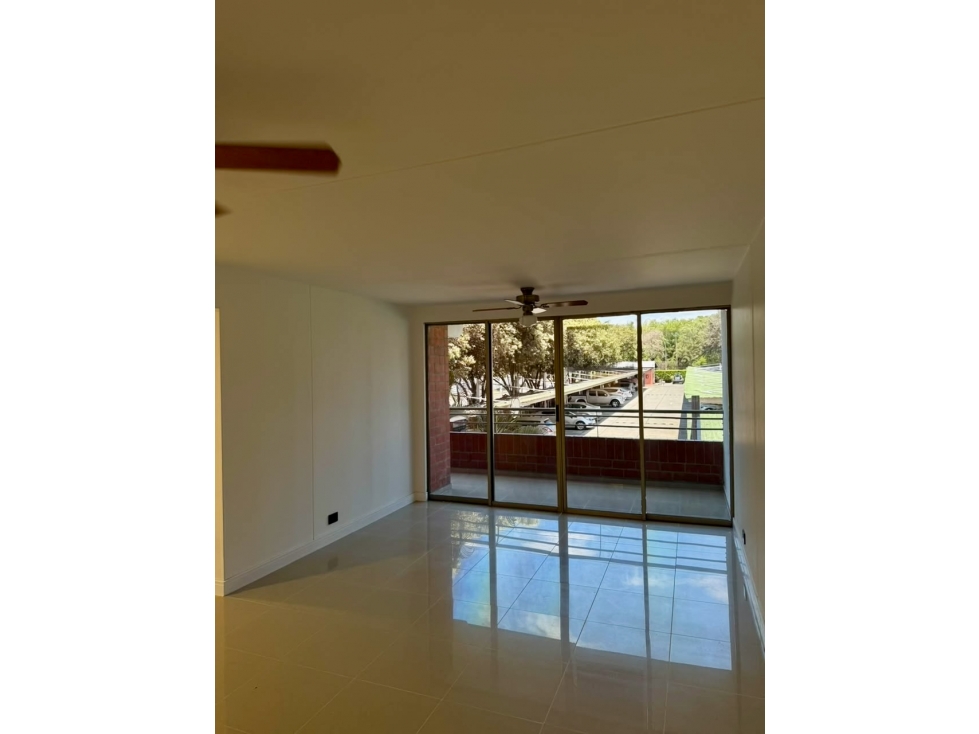 Venta Apartamento en La Hacienda, Sur de Cali 4175. — foto 2