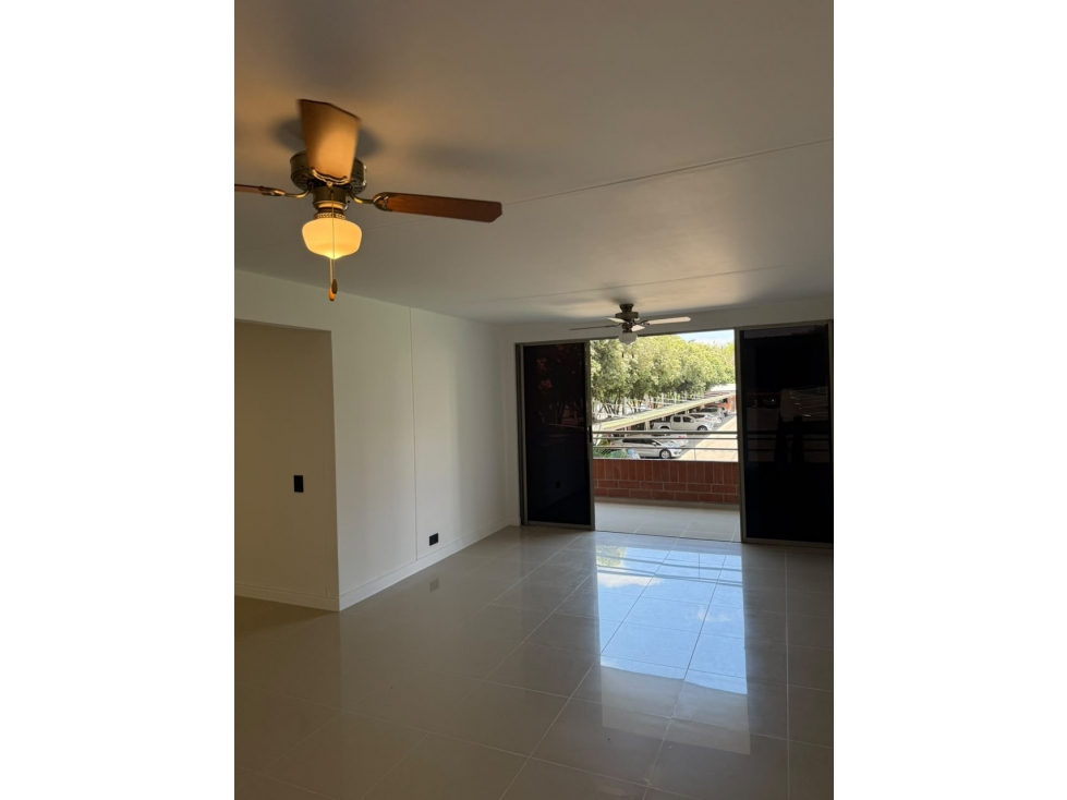 Venta Apartamento en La Hacienda, Sur de Cali 4175.