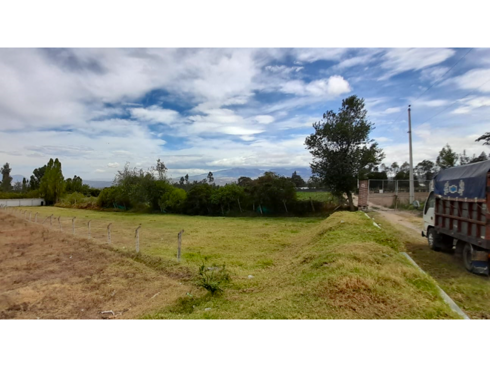 TERRENO EN VENTA - ASCAZUBI CAYAMBE (SZ) - 1