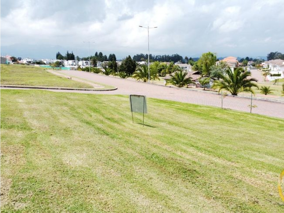 TERRENO EN VENTA URBANIZACION SANTA CLARA VALLE DE LOS CHILLOS AN - 4