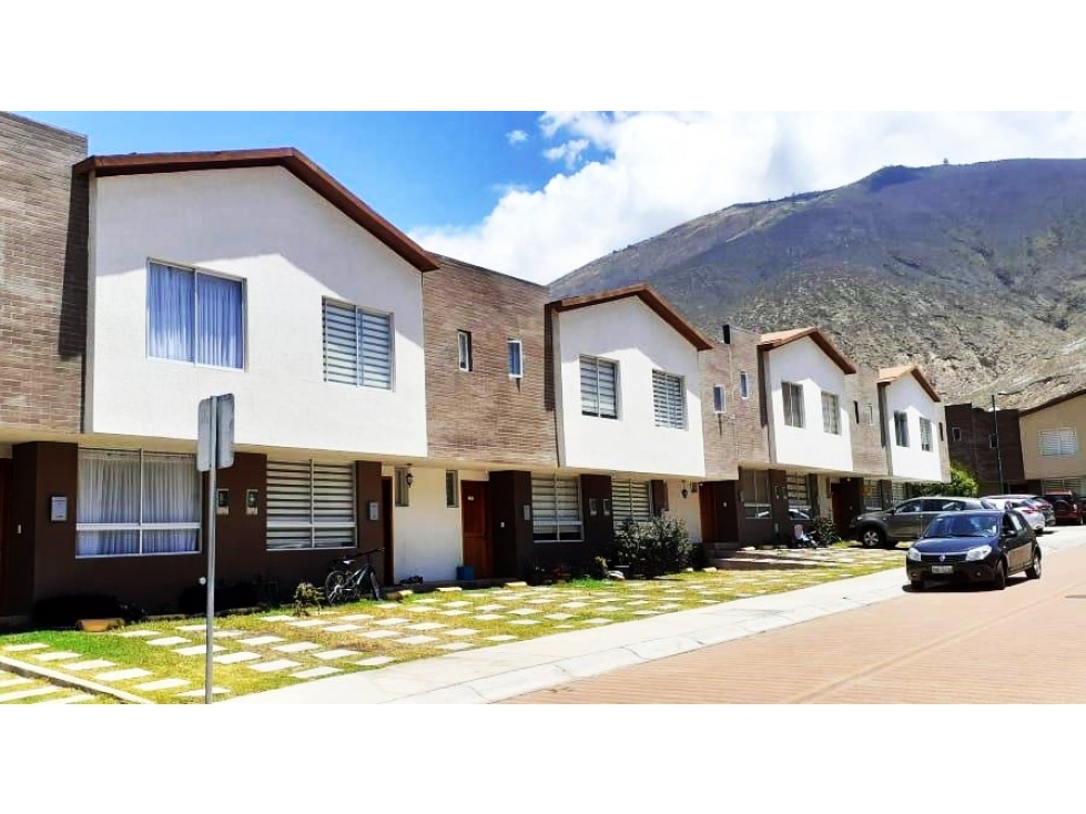 VENTA CASA EN CONJUNTO -POMASQUI