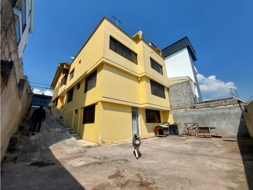 VENDO CASA CON DOS DEPARTAMENTOS SECTOR MASTODONTES (VERB)