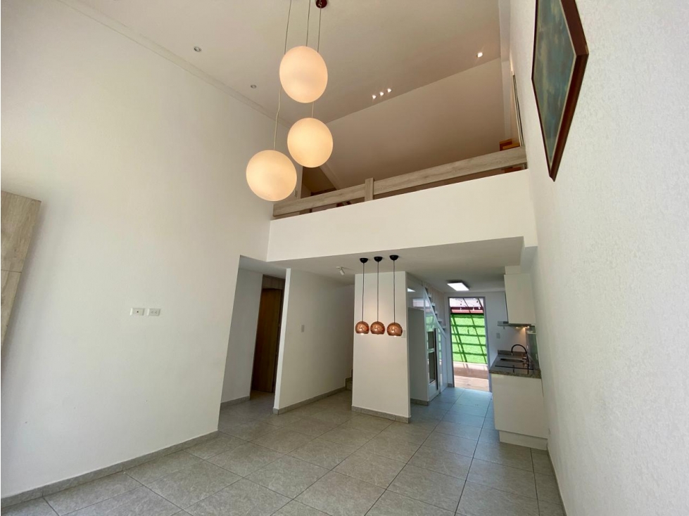 CASA EN VENTA EN CONOCOTO SECTOR LA SALLE (CB) — foto 2