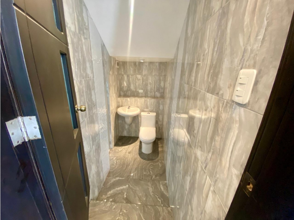 CASA POR ESTRENAR EN RENTA EN TUMBACO (CB) - 5