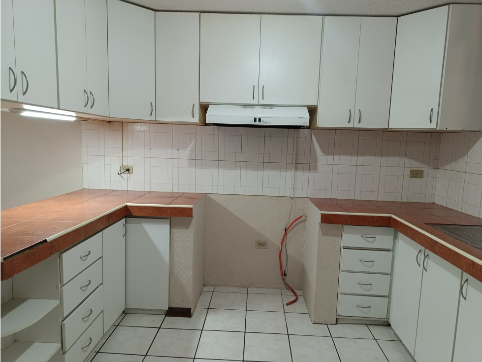 VENTA DE CASA EN EL VALLE DE LOS CHILLOS / SILPER - 4