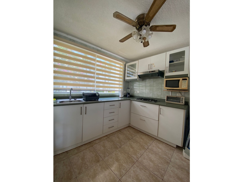 CASA DE VENTA EN CONJUNTO HABITACIONAL TONSUPA AN - 6