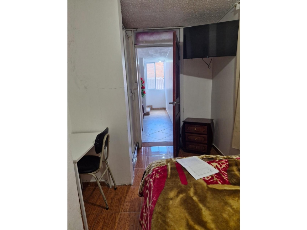 GRAN OPORTUNIDAD DE INVERSION HOSTAL + CASA AMPLIA EN TULCAN - 5