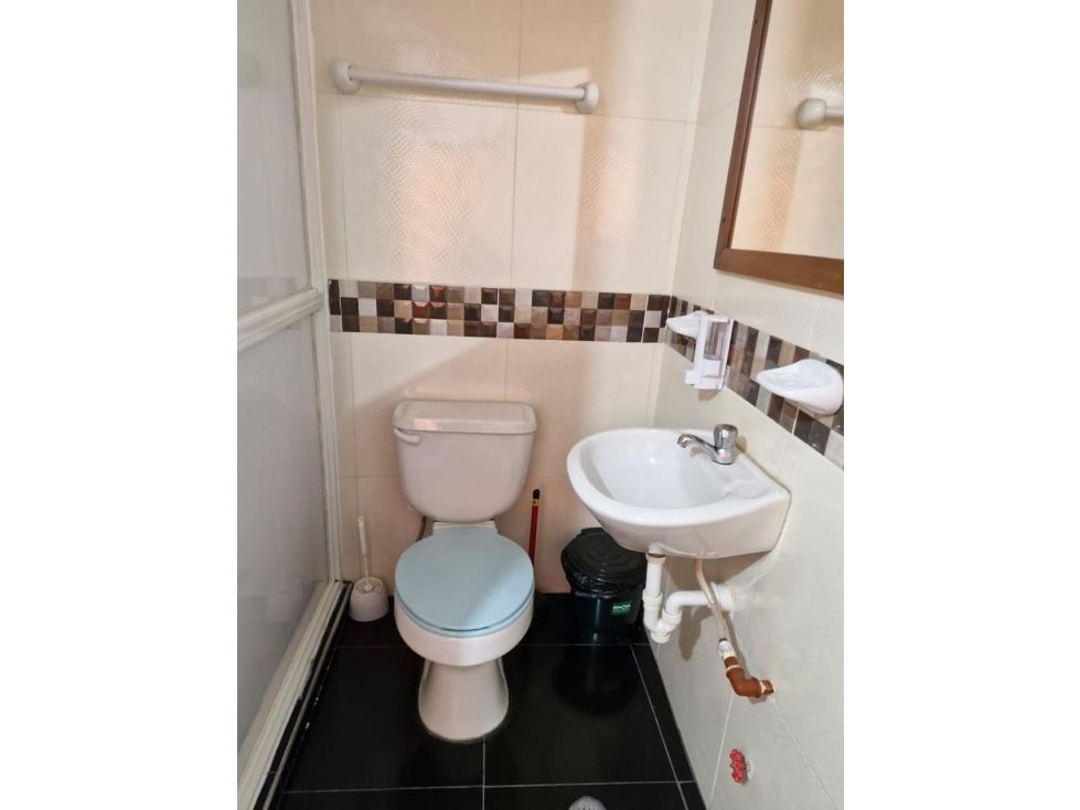 GRAN OPORTUNIDAD DE INVERSION HOSTAL + CASA AMPLIA EN TULCAN - 6
