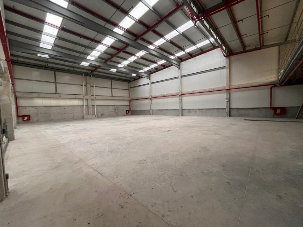 BODEGA - GALERA EN TERMINAL INDUSTRIAL ZONA UNO | JUAN DÍAZ