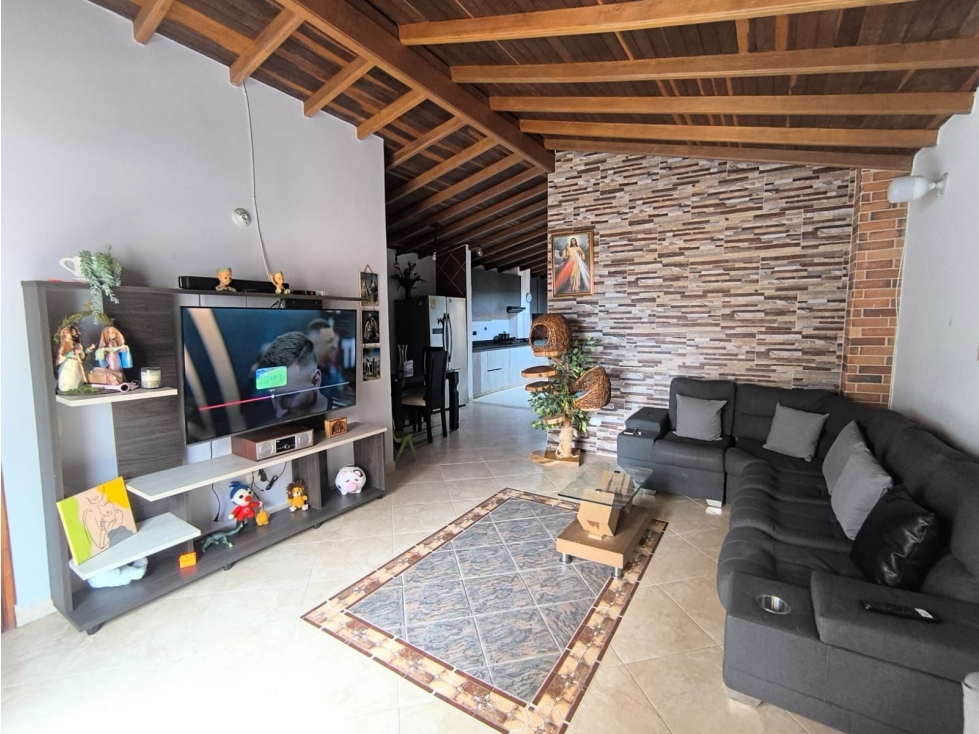 SE VENDE APARTAMENTO DÚPLEX EN BELLO SECTOR CABAÑAS