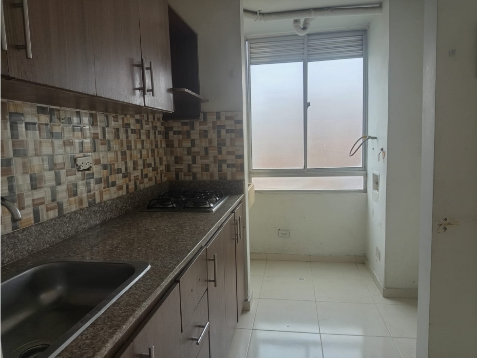 SE VENDE APARTAMENTO CERCA AL PARQUE DE BELLO — foto 4