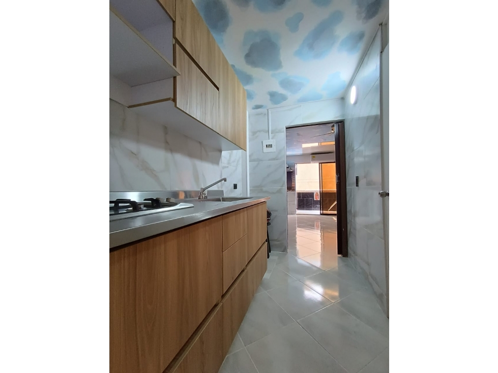 SE VENDE APARTAESTUDIO CERCA AL PARQUE BOLIVAR.