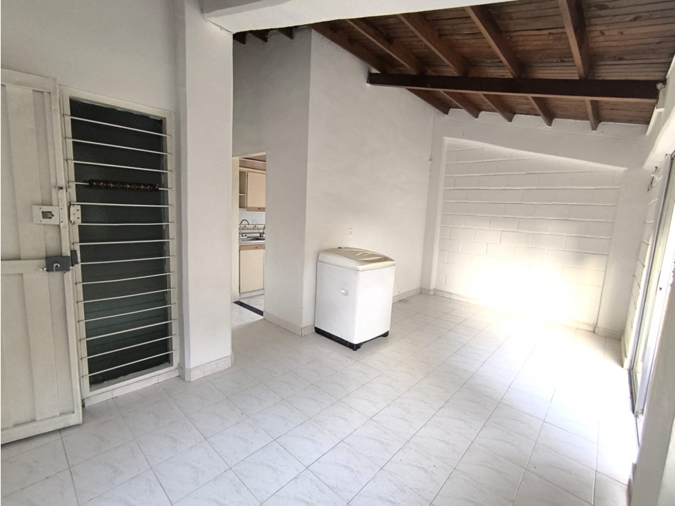 SE VENDE APARTAMENTO CON PARQUEADERO EN BELLO BARRIO CABAÑAS - 3