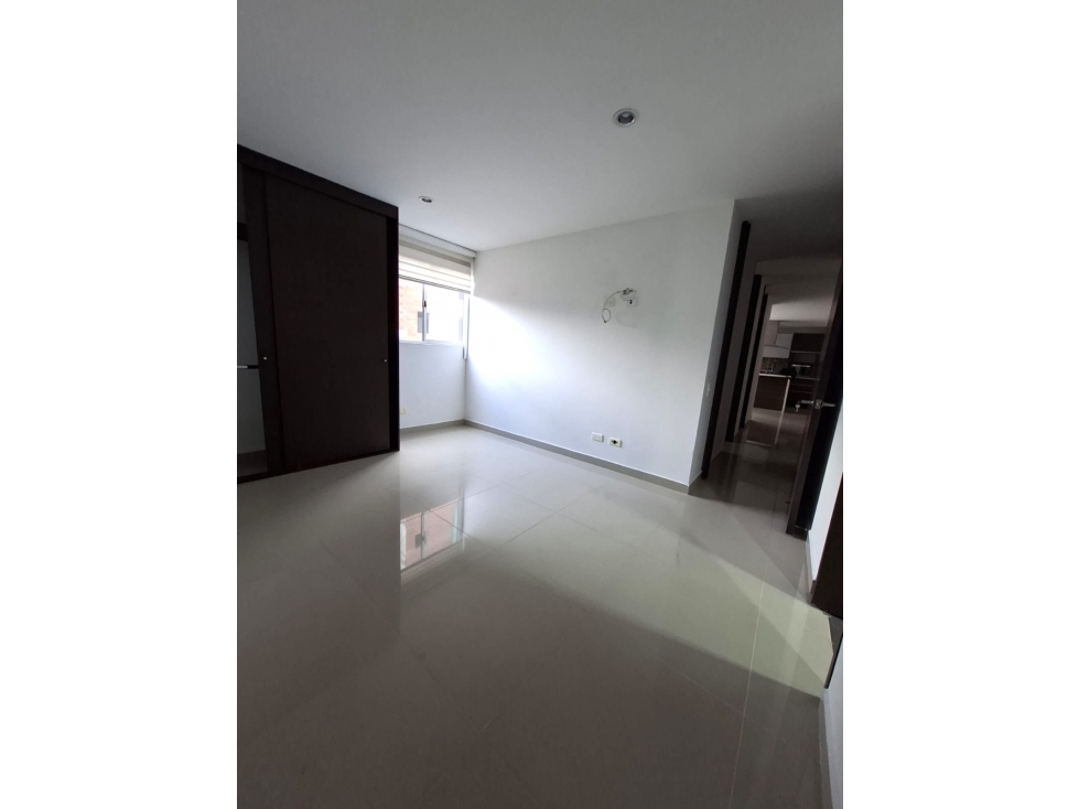 SE VENDE APARTAMENTO EN BELLO BARRIO CABAÑAS PARTE BAJA — foto 5