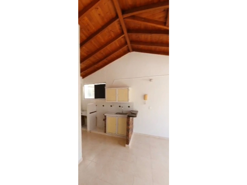 SE VENDE EDIFICIO DE APARTAMENTOS Y LOCALES EN SAN JERONIMO - LA PLAYA - 5