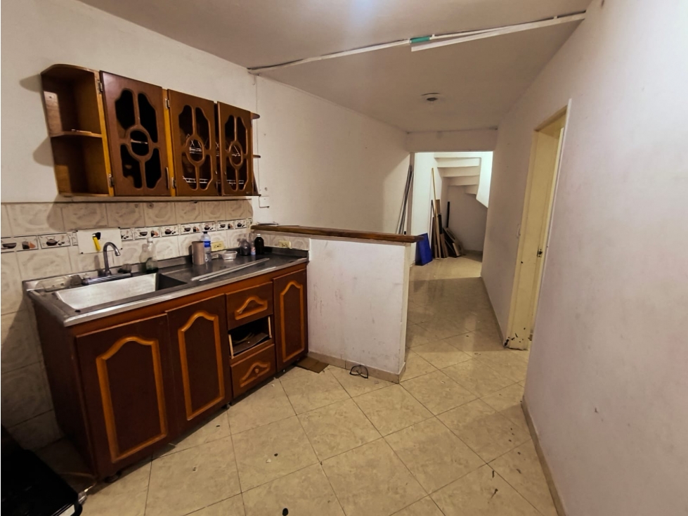 SE VENDE APARTA LOCAL EN BELLO CABAÑAS CERCA A GUADALUPE