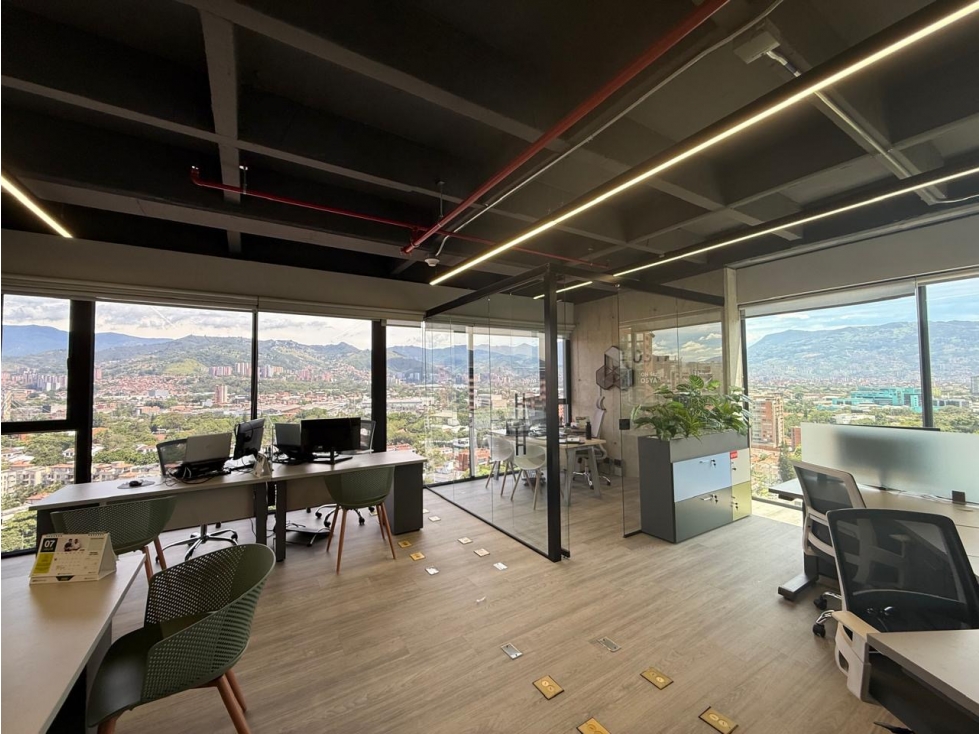 SE VENDE OFICINA AMOBLADA EN EL POBLADO SECTOR PATIO BONITO