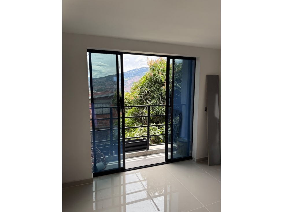 SE VENDE APARTAMENTO EN MANRIQUE CENTRAL PARA ESTRENAR — foto 4