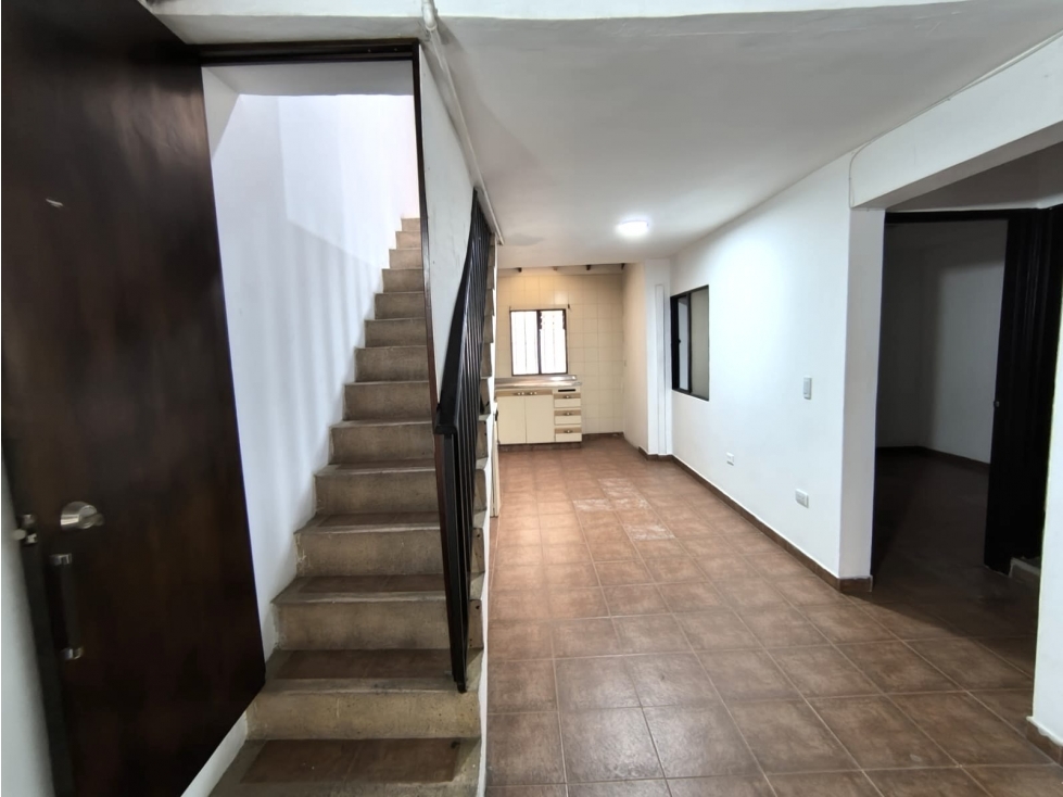 SE VENDE CASA AMPLIA CON MEZZANINE EN BELLO BARRIO CABAÑAS — foto 5
