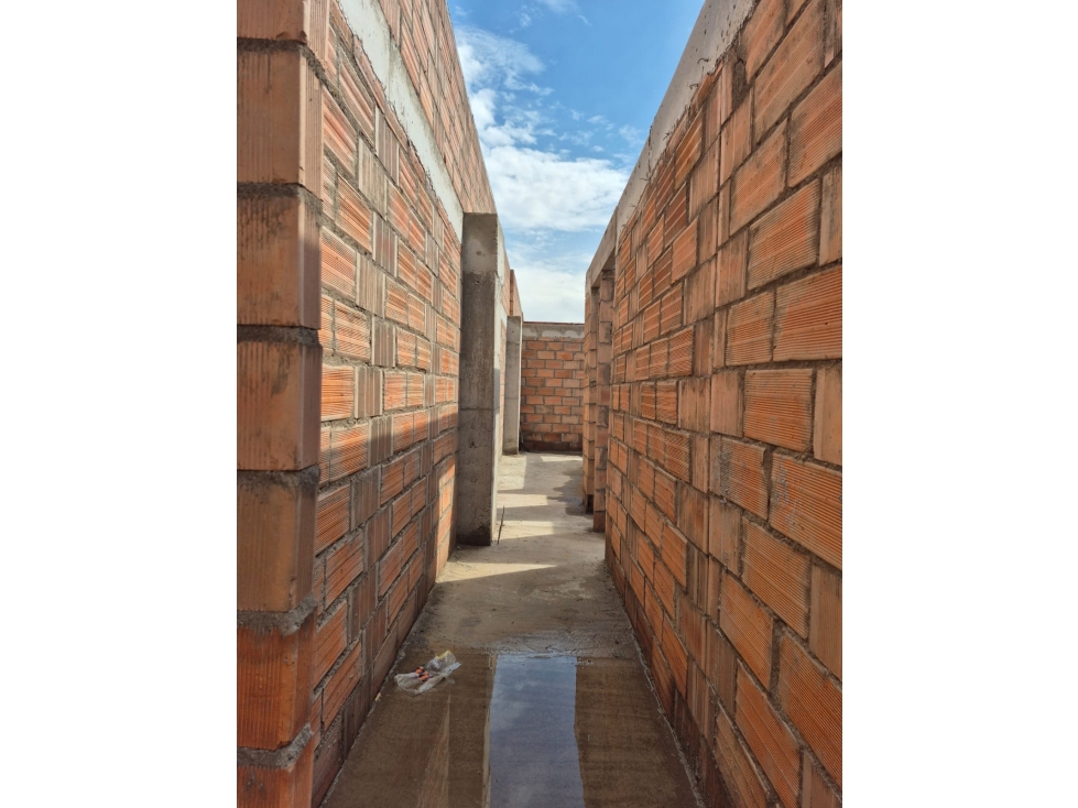SE VENDE APARTAMENTO EN OBRA NEGRA EN BELLO NIQUIA PARTE BAJA
