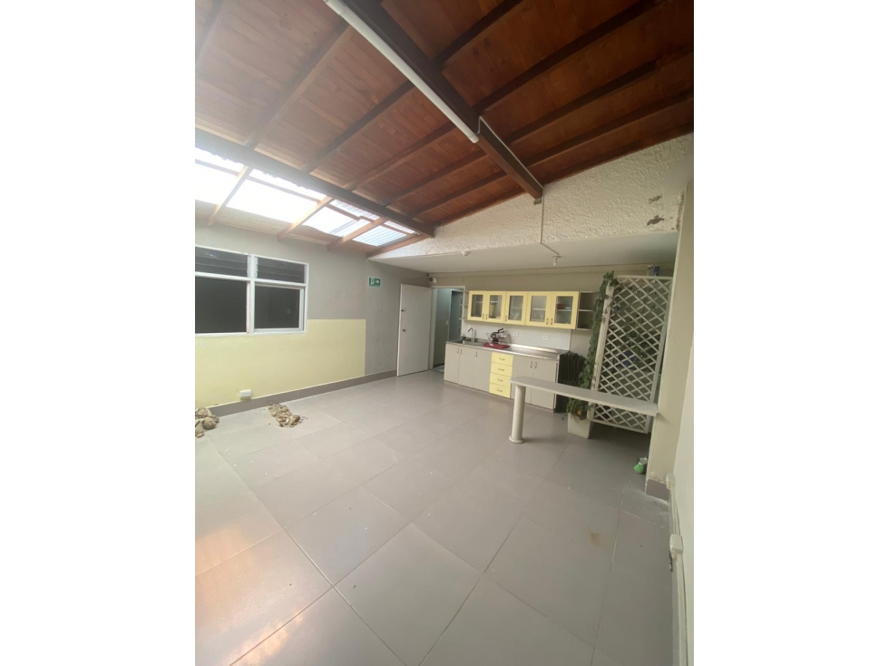 SE VENDE CASA EN BELEN CERCA AL CENTRO COMERCIAL LOS MOLINOS — foto 4