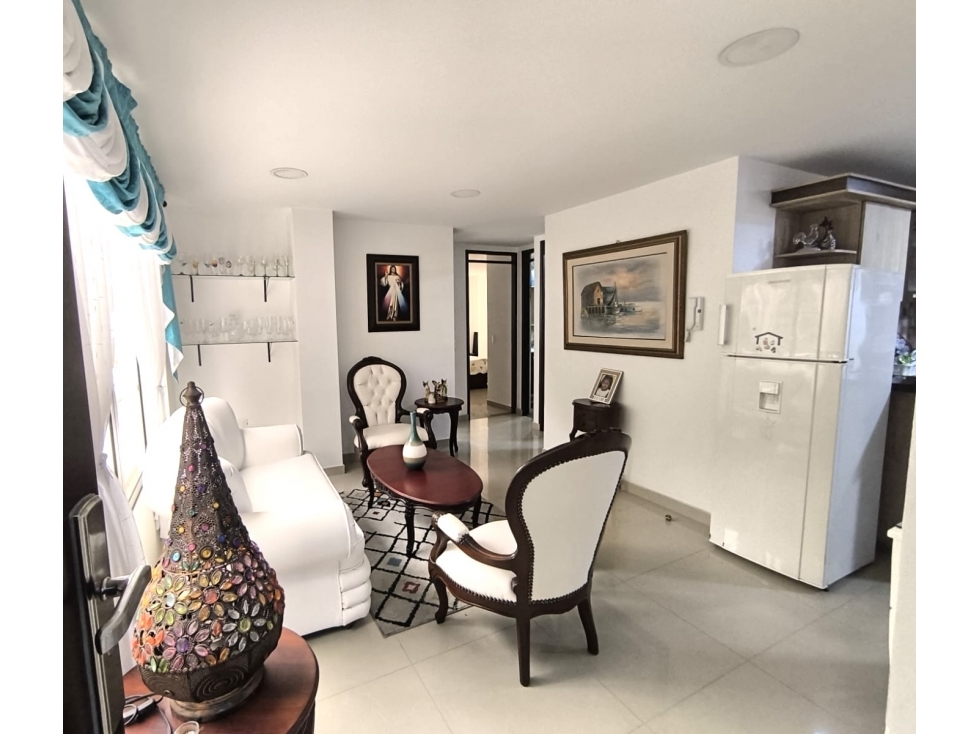 SE VENDE APARTAMENTO EN BELLO BARRIO CABAÑAS CERCA AL AMARÚ — foto 2