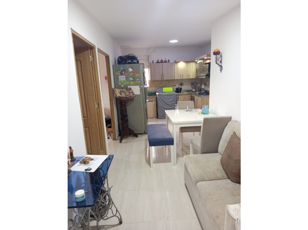 SE VENDE APARTAMENTO EN ALTOS DE NIQUIA RECIEN REMODELADO — foto 2