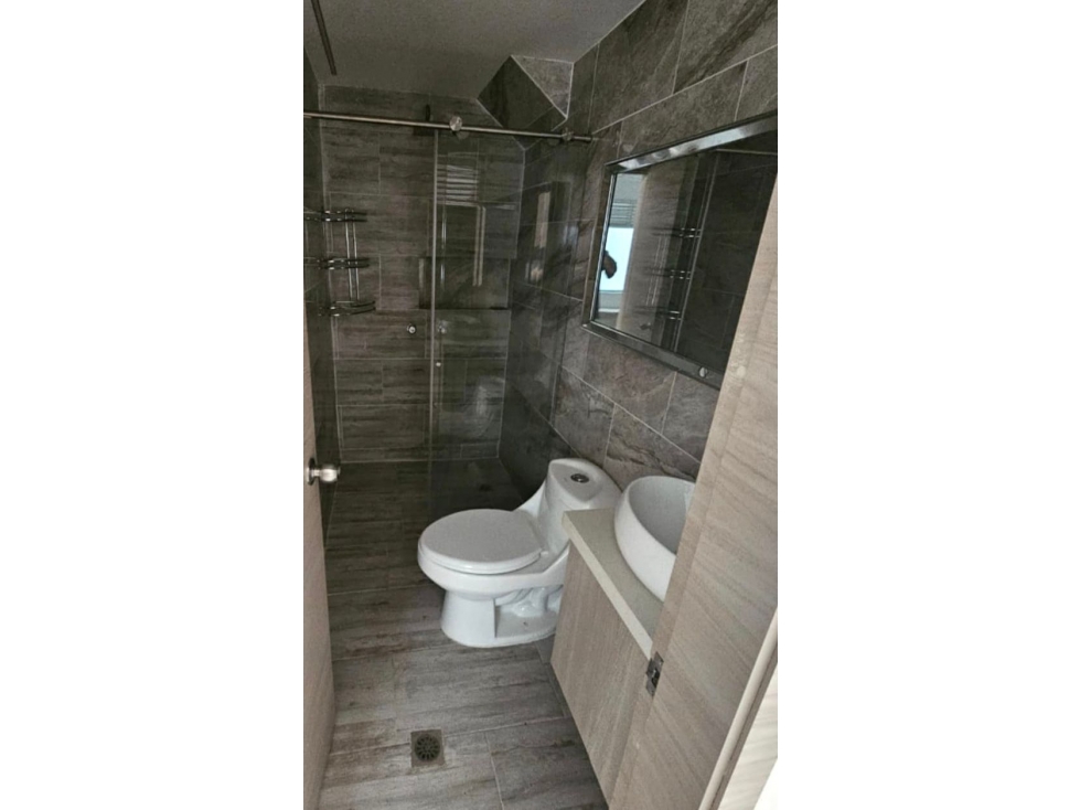 SE VENDE APARTAMENTO DÚPLEX EN BELLO-CABAÑAS PARTE BAJA — foto 6