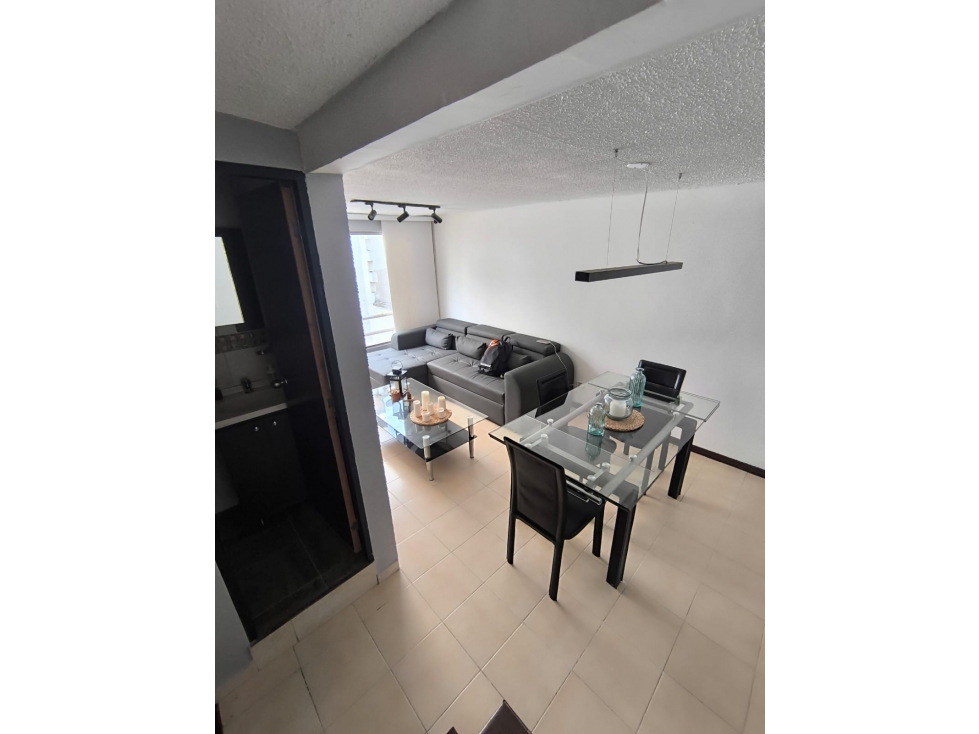 SE VENDE CASA UNIFAMILIAR EN UNIDAD CERRADA, EN BELLO BARRIO CABAÑAS — foto 2